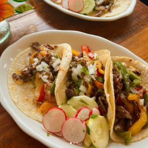 Alambre Steak taco